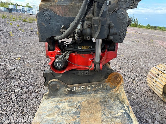 Komatsu HB215LC-3 HYBRID | ROTOTILT R6 | XSITE PRO | GJERSTAD SKUFFE | 23 TONN 17 of 30