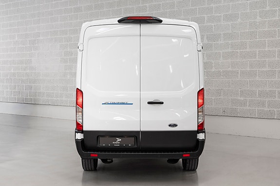 Ford Transit 8 of 28