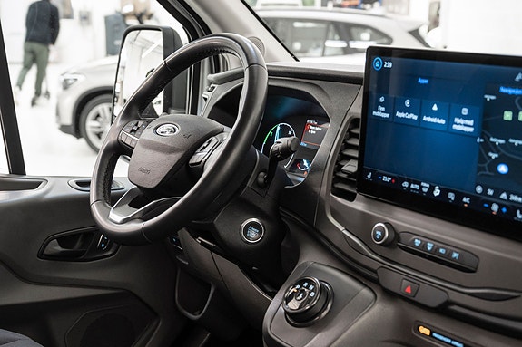 Ford Transit 20 of 28