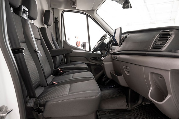 Ford Transit 21 of 28