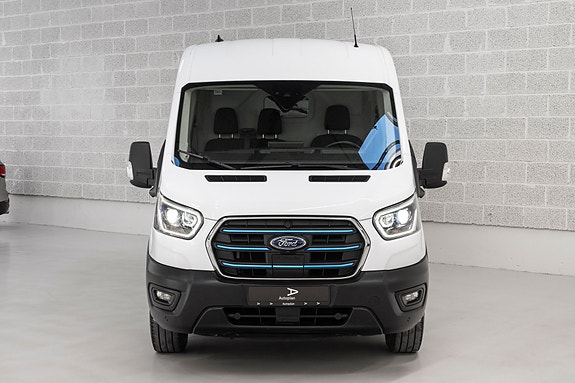 Ford Transit 4 of 28