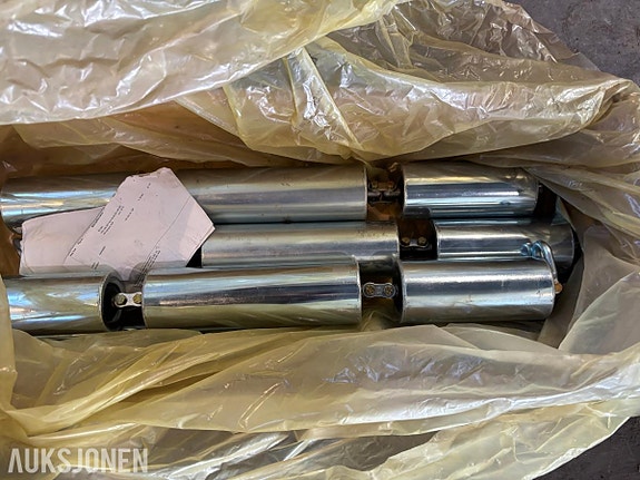 Metso 4 stk. Metso Minerals 804390 bandrullesett + 1 stk. brukt bandrullesett 3 of 10