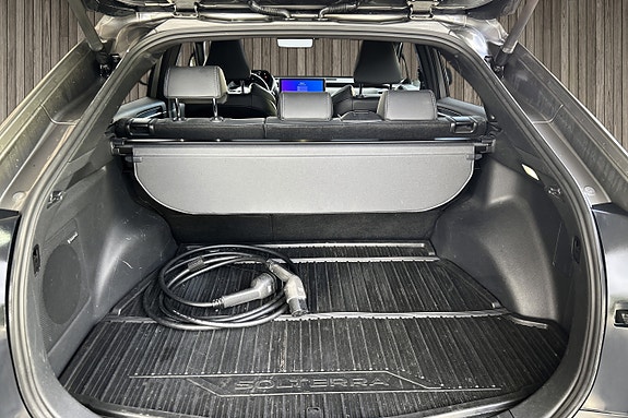 Subaru Solterra 8 of 18