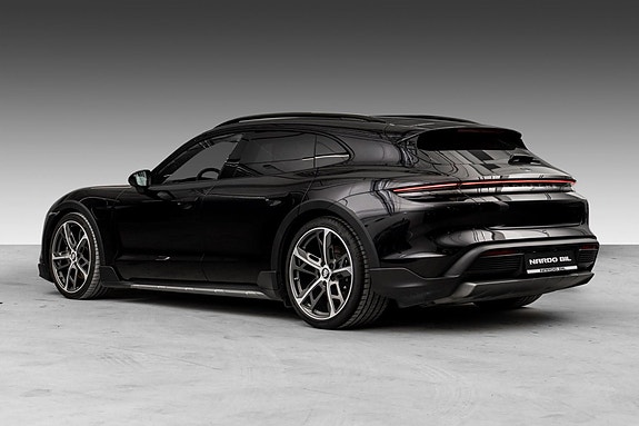 Porsche Taycan 5 of 27