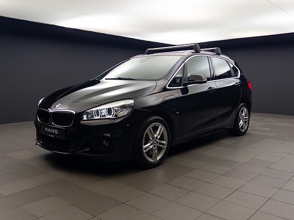 BMW 225xe 9 of 30