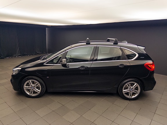 BMW 225xe 7 of 30