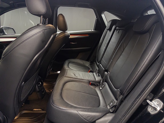 BMW 225xe 25 of 30