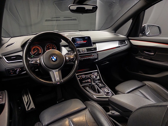 BMW 225xe 26 of 30