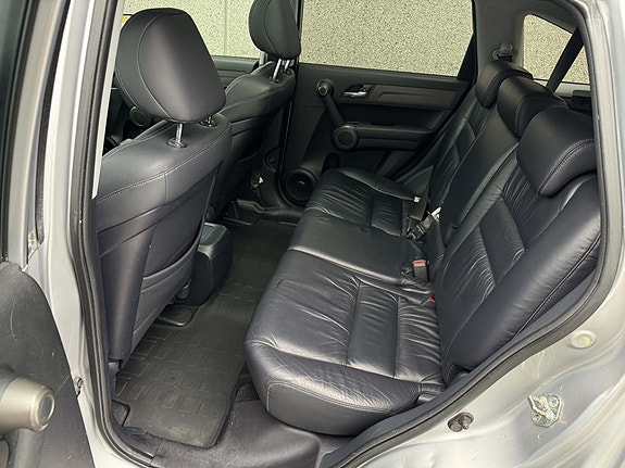Honda CR-V 16 of 20