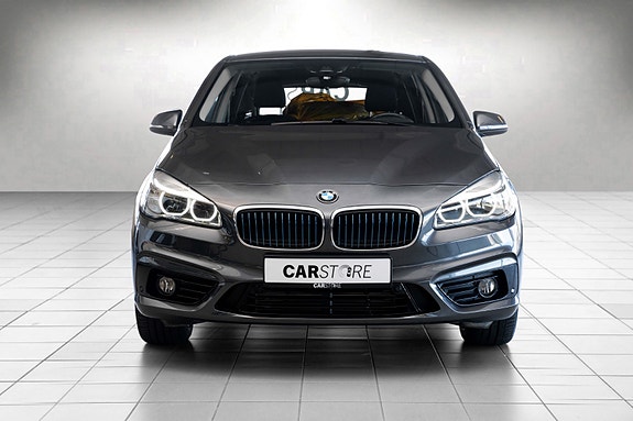 BMW 225xe 3 of 24