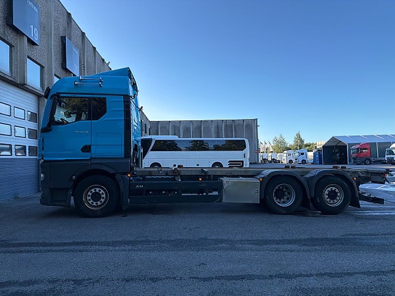 MAN TGX 26.510 6x2-2 LL CH 8 of 23