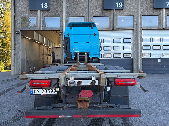 MAN TGX 26.510 6x2-2 LL CH 6 of 23