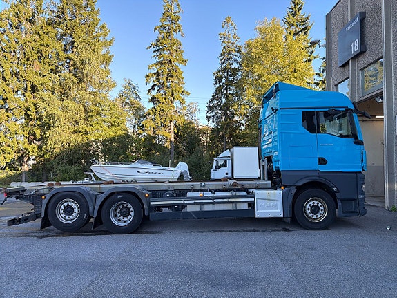 MAN TGX 26.510 6x2-2 LL CH 4 of 23
