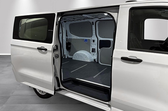 Volkswagen Transporter 11 of 16