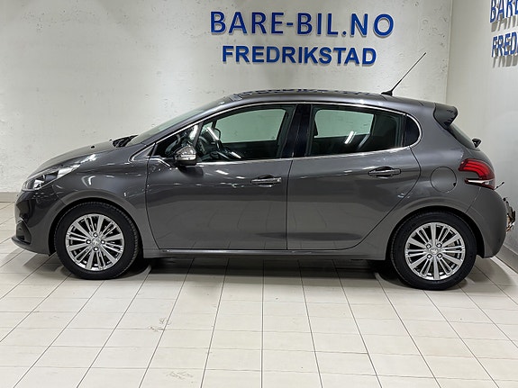 Peugeot 208 3 of 30