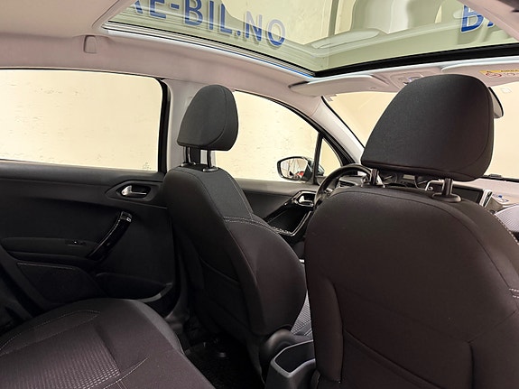 Peugeot 208 20 of 30