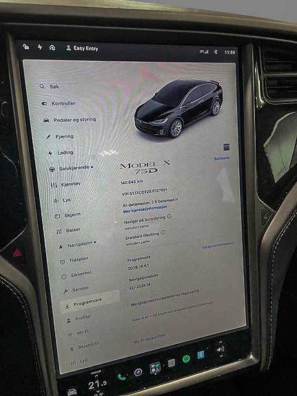 Tesla Model X 13 of 22