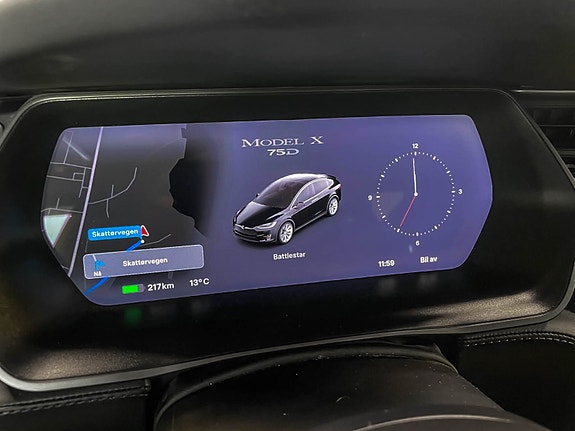 Tesla Model X 12 of 22
