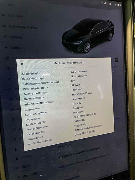 Tesla Model X 14 of 22