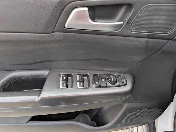 Kia Sportage 13 of 30
