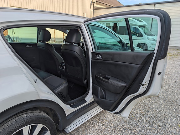 Kia Sportage 27 of 30