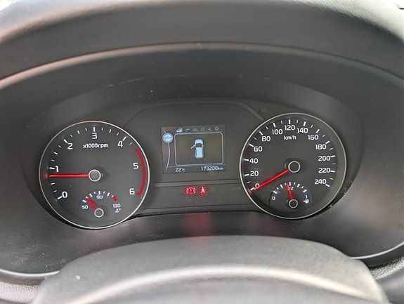 Kia Sportage 11 of 30