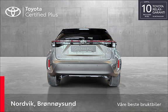 Toyota Yaris Cross 4 of 18