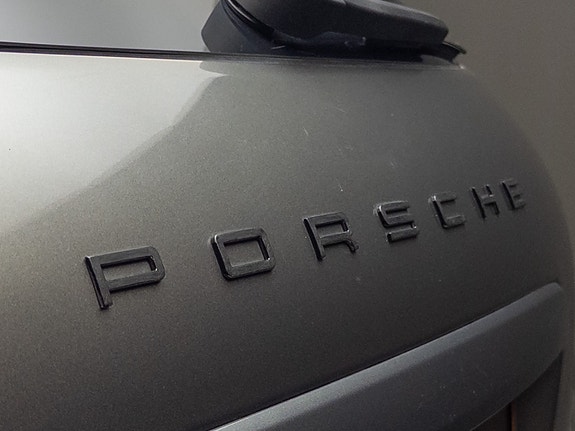 Porsche Cayenne 29 of 30