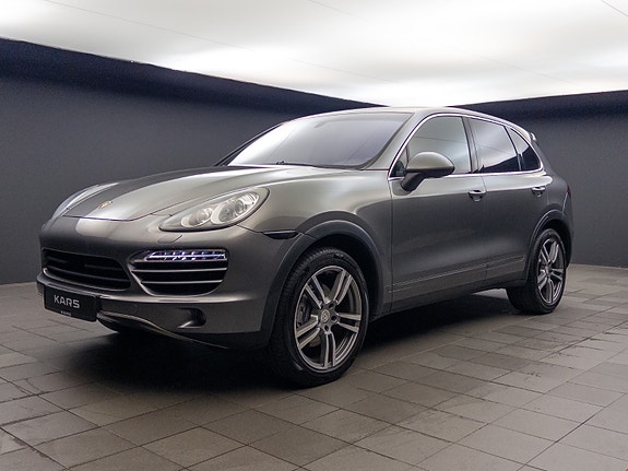 Porsche Cayenne 11 of 30