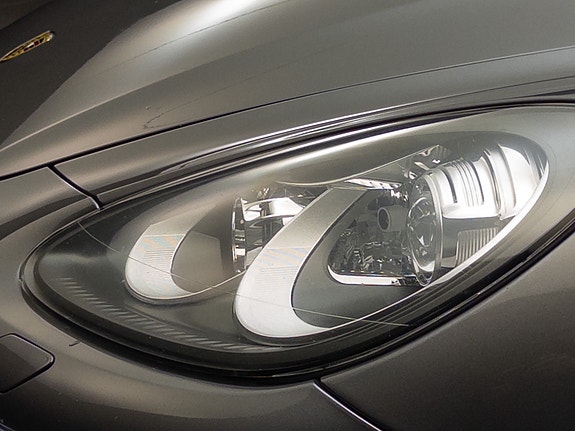 Porsche Cayenne 21 of 30