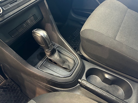 Volkswagen Caddy Maxi 27 of 30