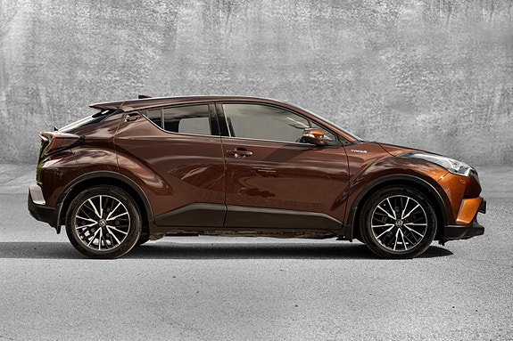 Toyota C-HR 11 of 30