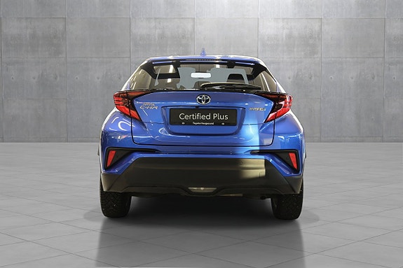 Toyota C-HR 5 of 30