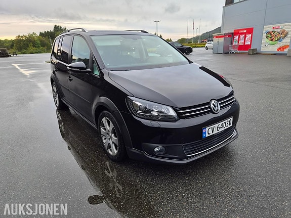 Volkswagen Touran 3 of 15
