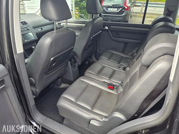 Volkswagen Touran 12 of 15