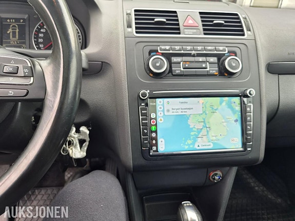 Volkswagen Touran 10 of 15