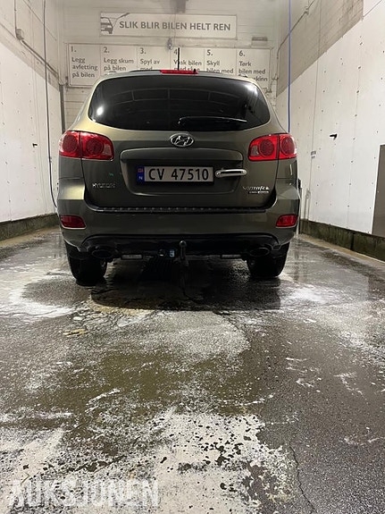 Hyundai Santa Fe 8 of 24