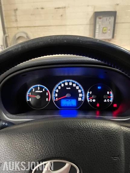 Hyundai Santa Fe 11 of 24
