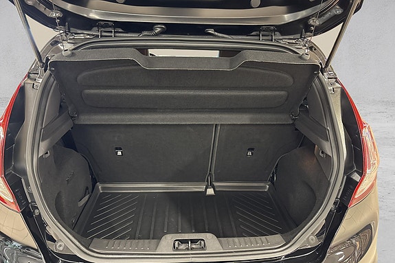 Ford Fiesta 17 of 18
