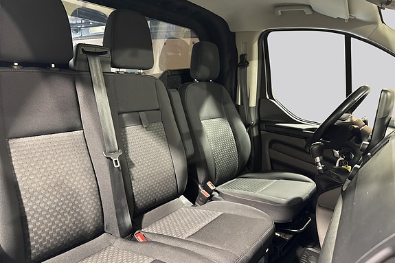 Ford Transit Custom 16 of 16