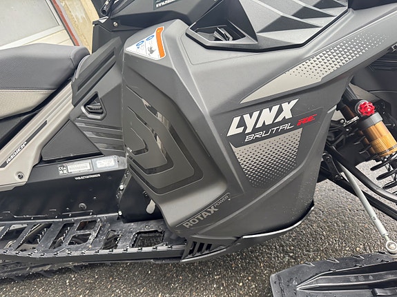 Lynx Brutal RE 900 ACE Turbo R 9 of 9