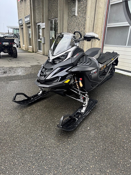 Lynx Brutal RE 900 ACE Turbo R 3 of 9
