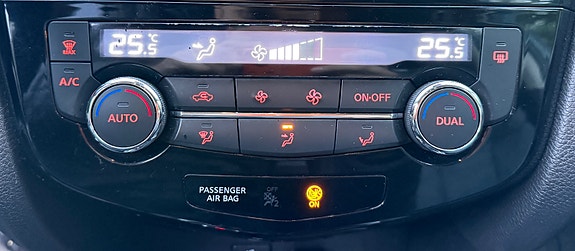 Nissan X-Trail 27 of 30
