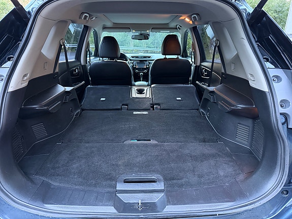 Nissan X-Trail 16 of 30