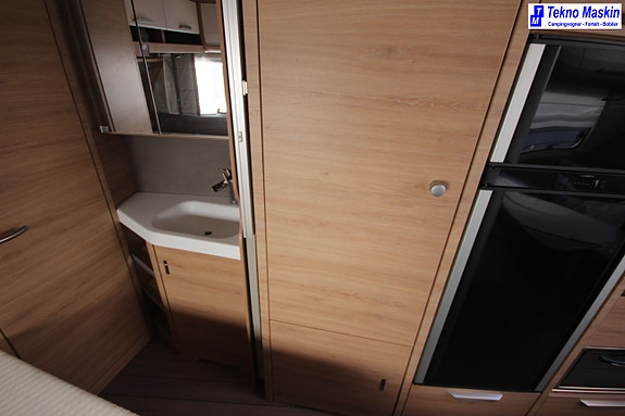 Knaus 650 FDK 11 of 21