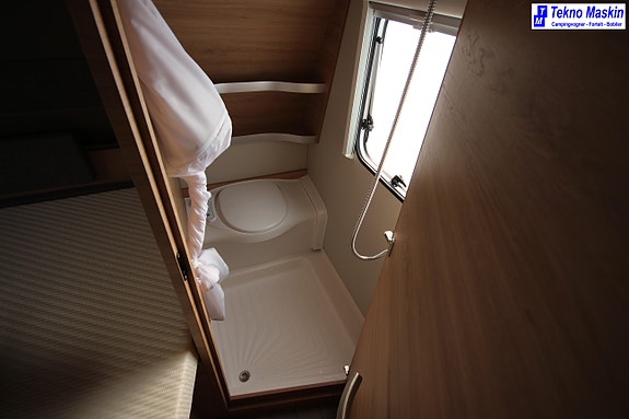 Knaus 650 FDK 13 of 21