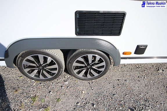 Knaus 650 FDK 3 of 21