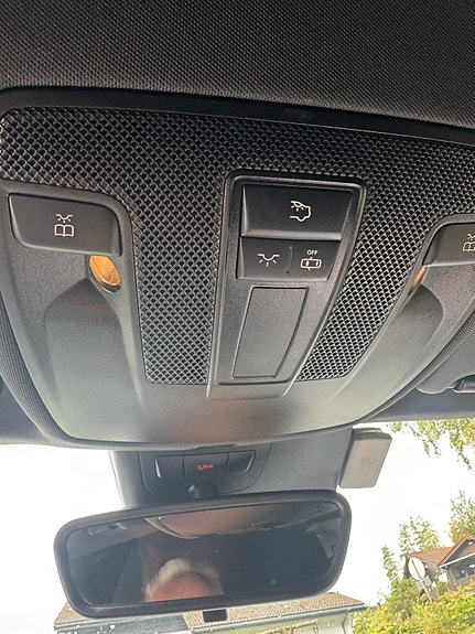 Mercedes-Benz CLA220 17 of 28