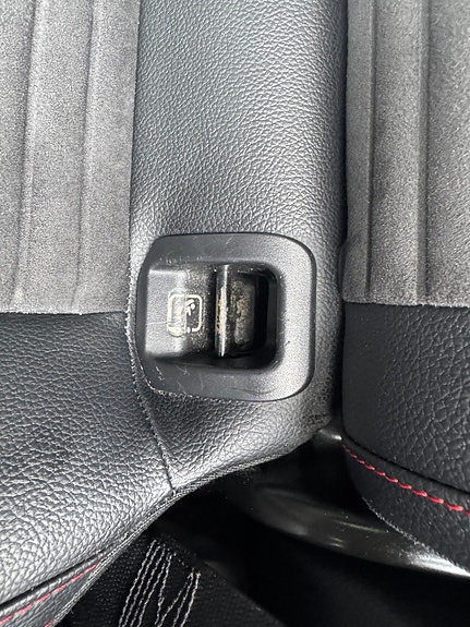 Mercedes-Benz CLA220 19 of 28