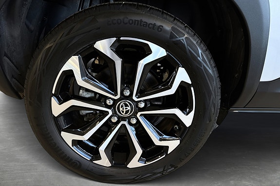 Toyota Yaris Cross 23 of 23
